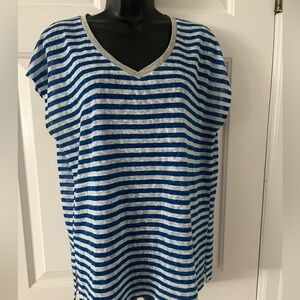 Tribal Blue and White and Gray Striped Top Size L
